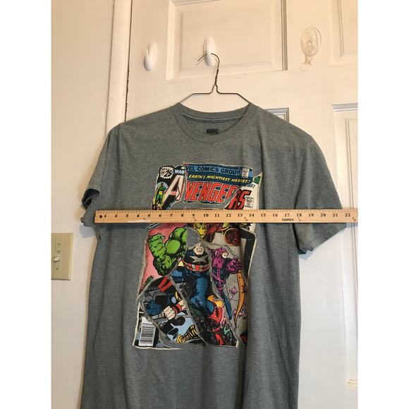 Marvel Comics T-shirt Men's L  Avengers & Venom Lot of 2 - Picture 8 of 10